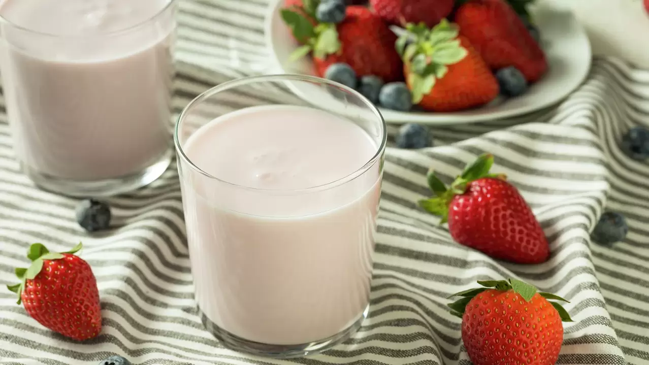 Berry kefir for weight loss