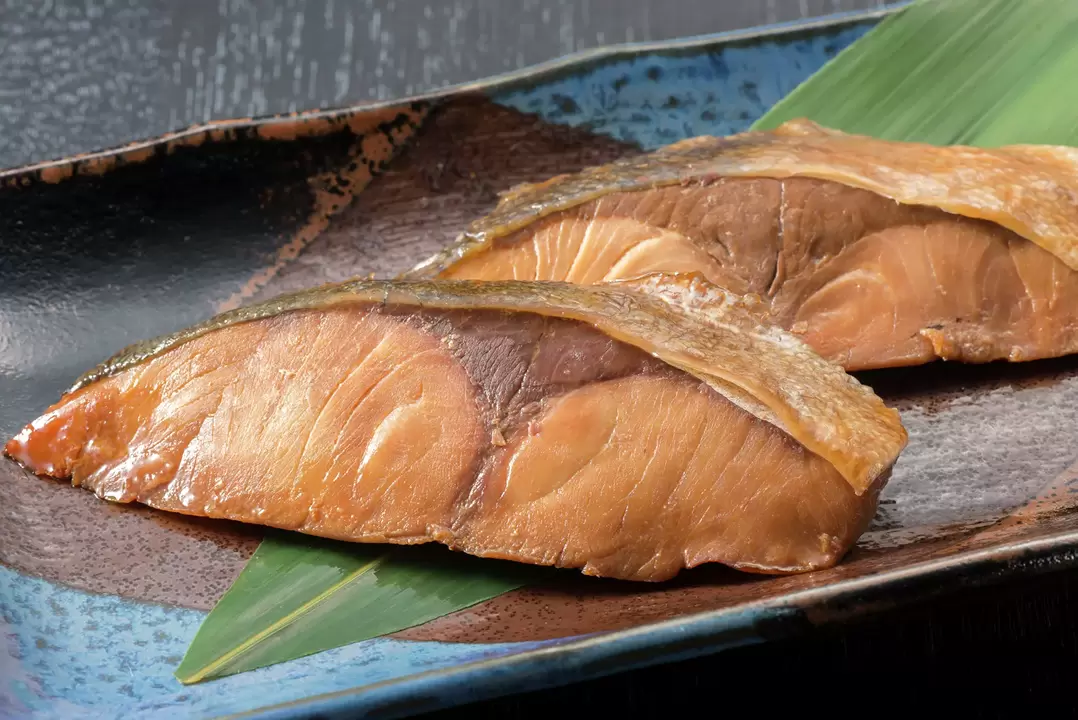 Boiled fish on the menu of the weekly kefir diet