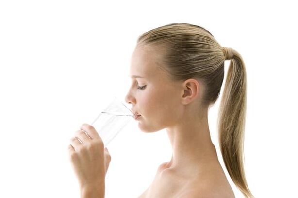drinking water to lose weight at home
